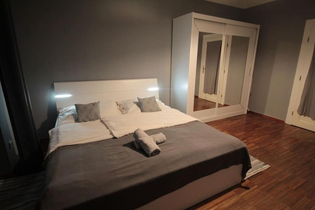 Apartmán 2 Bedrooms Close Vysehrad - Congress Centrum Praha