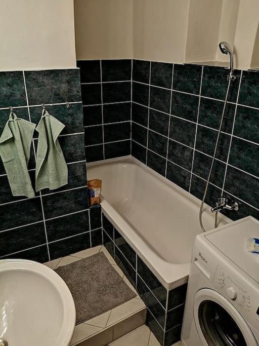 2 Bedrooms Close Vysehrad - Congress Centrum Apartmán *