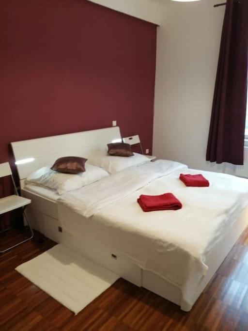 2 Bedrooms Close Vysehrad - Congress Centrum Apartmán *